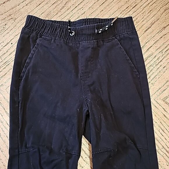 Boys black cargo jegging size 5/6 - Picture 2 of 9